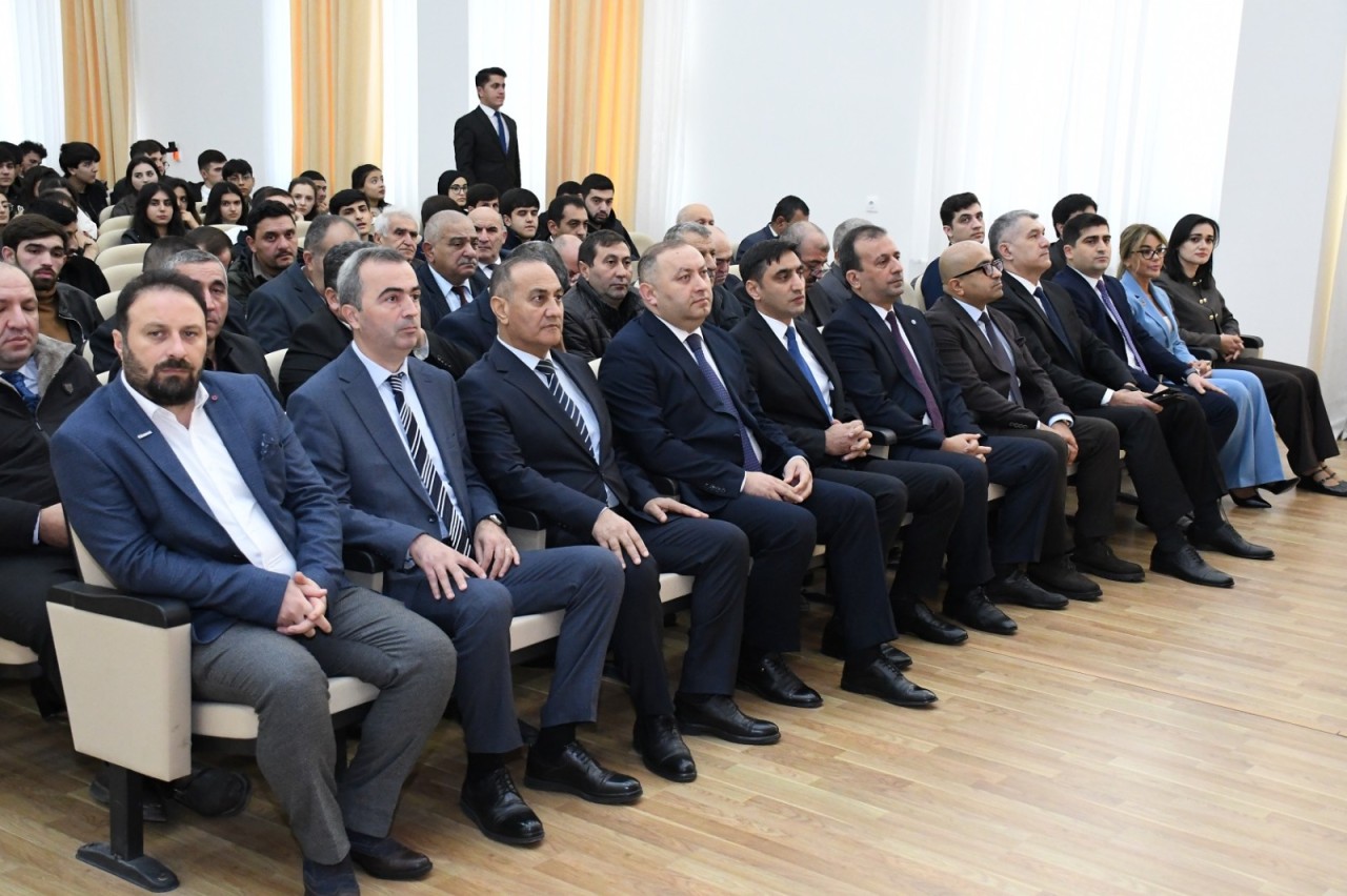ADAU-da fermerlər üçün heyvan sağlamlığı üzrə təlim keçirilib - FOTOLAR
